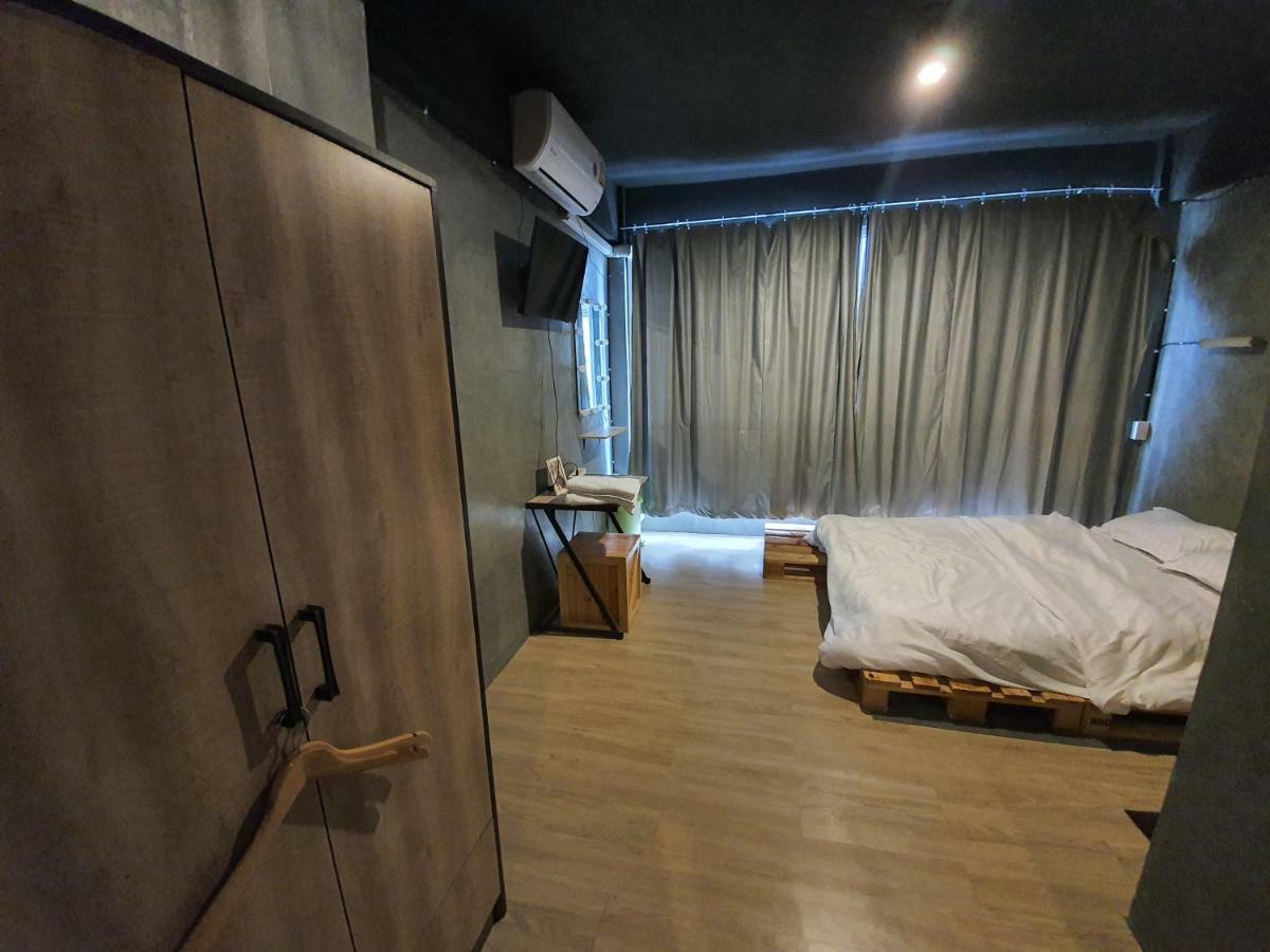 The Beds Ever Hostel (Adults Only) Bangkok Zewnętrze zdjęcie